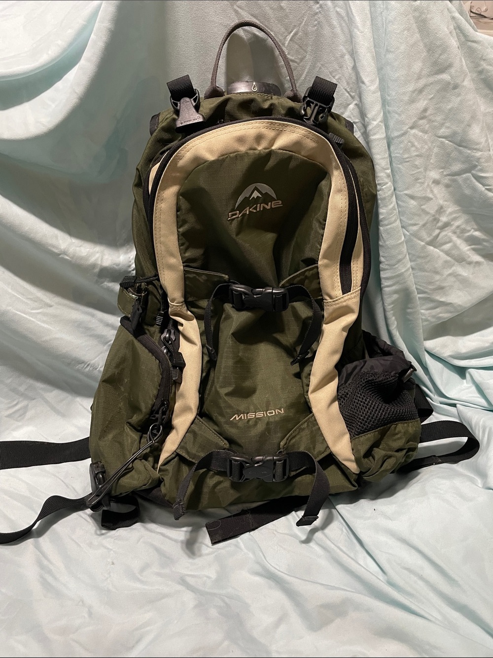 Dakine Olive Green and Tan Mission Daypack
